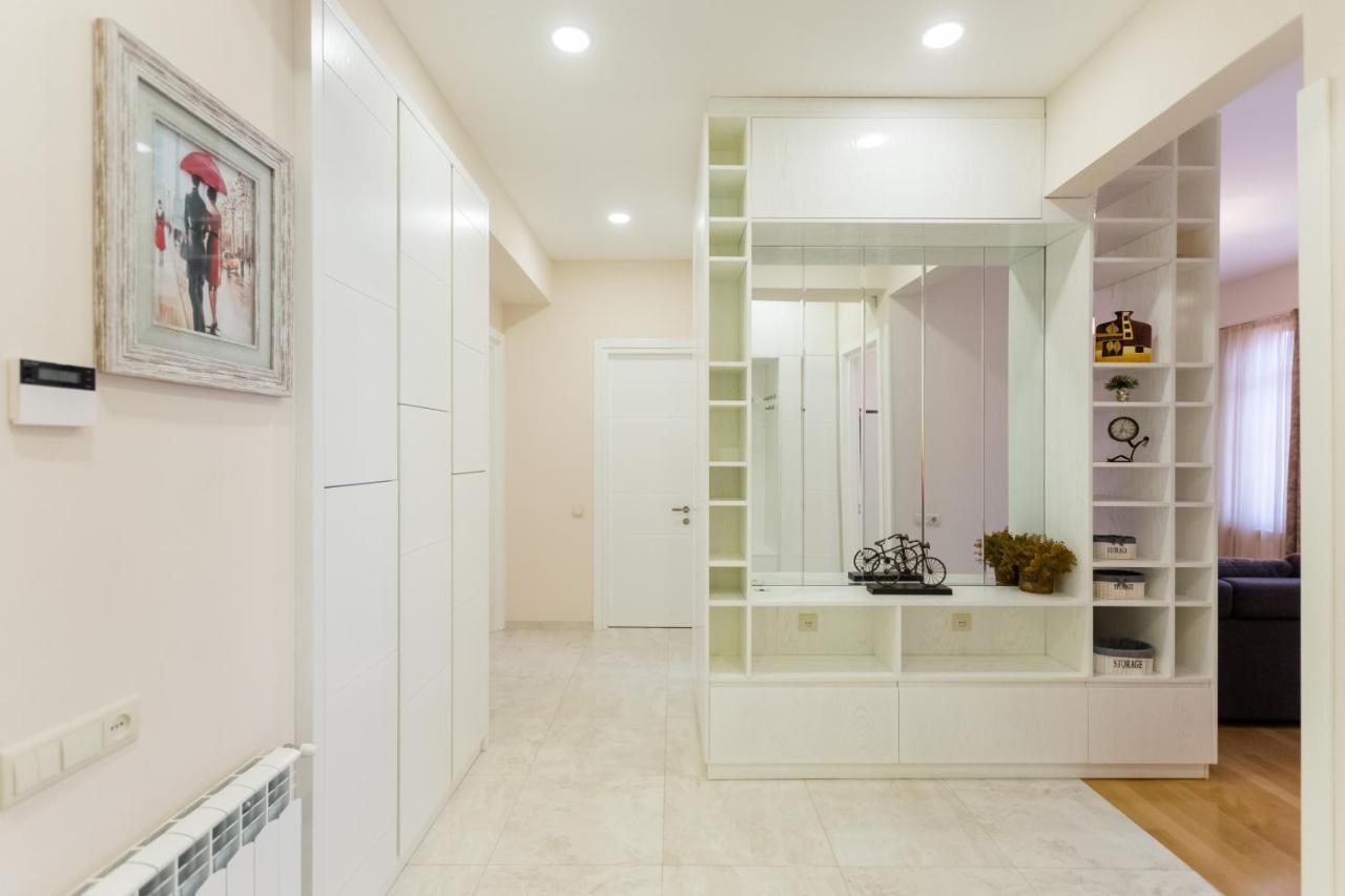 Downtown Two-Bedroom Apartment Ll Tiflis Dış mekan fotoğraf